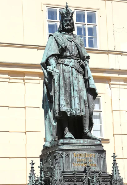 Prague, Czech Republic - August 25, 2016: Ancient Statue on the — Stock Photo, Image