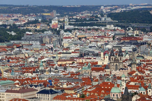 Praga, Republika Czeska - 24 sierpnia 2016: panoramiczny widok — Zdjęcie stockowe
