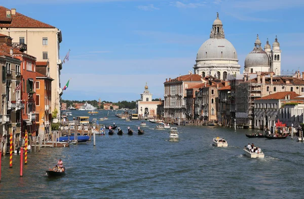 Venice, Italy - July 14, 2016: Dome of the ancient Basilica call — Stock Photo, Image