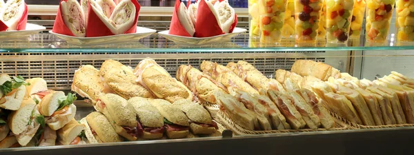 Bar con tanti panini — Foto Stock