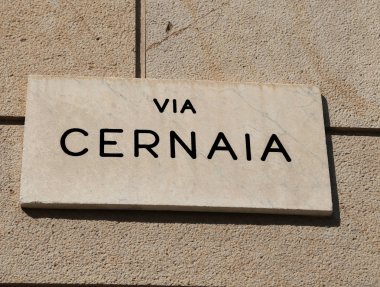 Yol adı Cernaia, Kuzey Italya'nin Torino şehirde bir sokaktır