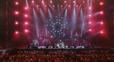 Verona, İtalya - 14 Ekim 2017: Umberto Tozzi canlı konser 