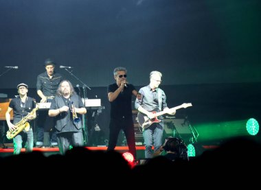 Padova, Pd, İtalya - 20 Ekim 2017: Luciano Li canlı konser