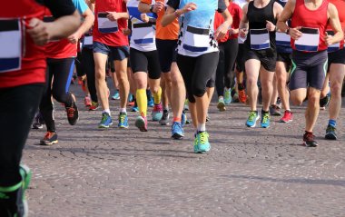 koşucular sadece CI sokaklarında Maratonu için yaptı.