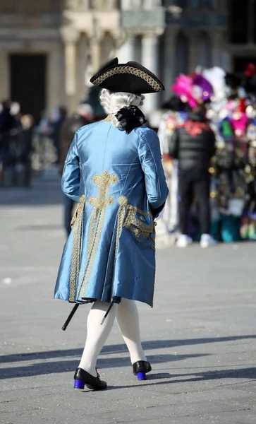 Венецианская маска на площади святого Марка — стоковое фото