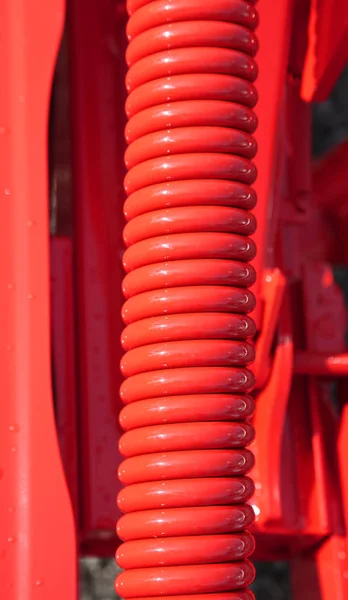 工业重型运输车的红色弹簧 — 图库照片