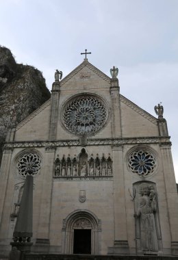 Gemona del Friuli Kuzey İtalya'daki antik Katedralde. Ch
