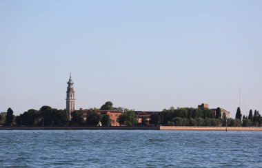 San Lazzaro degli Armeni Island V yakınındaki antik çan kulesinde