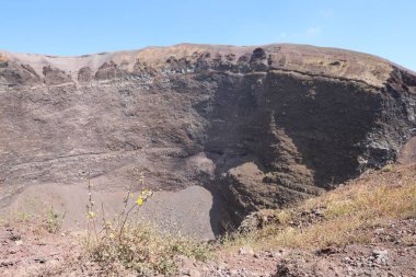 İtalya 'da Napoli yakınlarındaki Vezüv yanardağı.