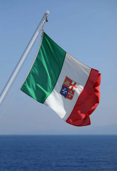 Velence, Ve, Olaszország - augusztus 29, 19: olasz zászló — Stock Fotó