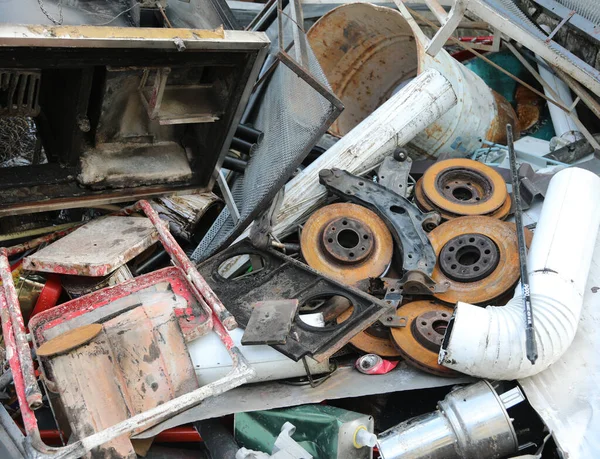 Material ferroso en el centro de recogida — Foto de Stock