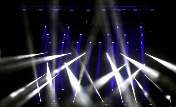 Luzes e Luzes no palco — Fotografia de Stock