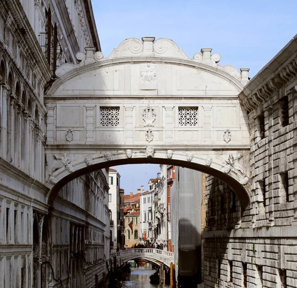 Ponte di sospiri a venezia — Foto Stock