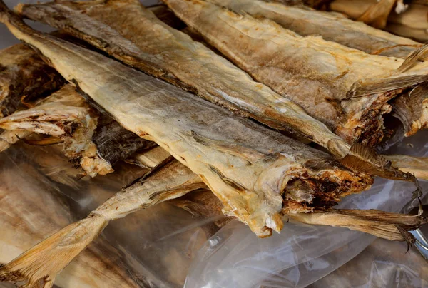 Muitos peixes secos chamados stockfish — Fotografia de Stock