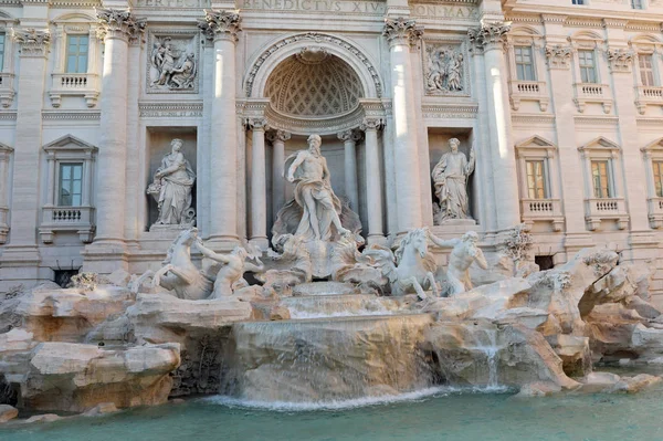 Fountain Trevi Rome Italy People Big Statues — 图库照片
