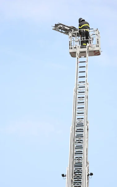 Aerial Platform Metal Ladder Recovery Wounded Stretcher Meters High — Stock Photo, Image