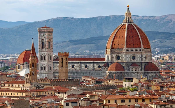 Duomo Nun Büyük Kubbesi Tuscany Bölgesi Ndeki Floransa Şehrinin Giotto — Stok fotoğraf