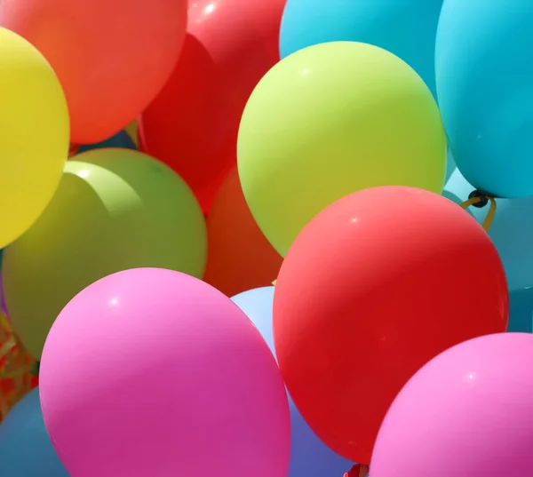 Fondo Grandes Globos Colores Inflados Con Gas Helio Para Animar — Foto de Stock