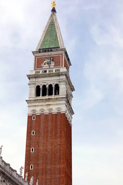 Campanario San Marcos Venecia Italia Nubes — Foto de Stock