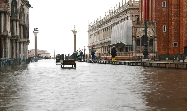 San Marco Tér Velencében Olaszországban Elsüllyedt Árvíz Során Dagály Magas — Stock Fotó