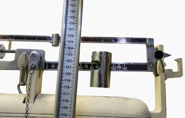 소아외과에서 어린이의 몸무게와 측정하기 빈티지 — 스톡 사진