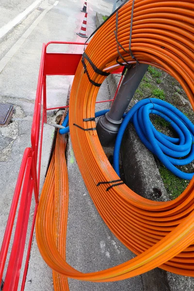 Pipe Installing Fiber Optics Bring High Speed Internet Homes Businesses — Stock Photo, Image