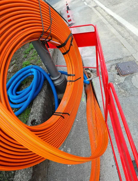 Straßenaushub Für Die Verlegung Von Leerrohren Für Die Infrastruktur Glasfaser — Stockfoto