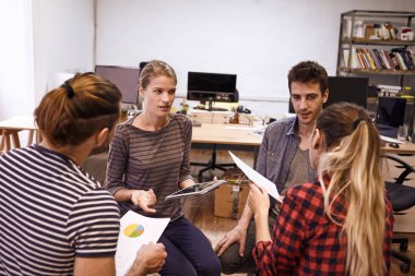 Gençler motivasyon toplantısı sırasında