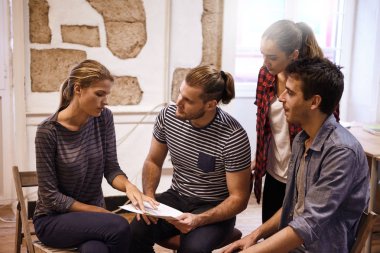 iş takım pasta grafik arıyor