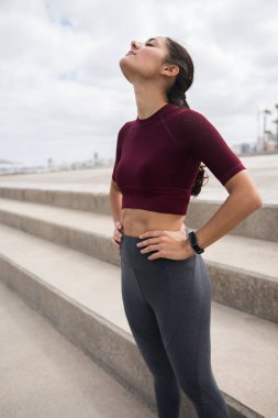 Egzersiz yaptıktan sonra mola kadın