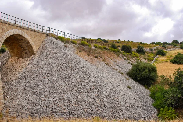 Donnafugata, Ragusa demiryolu Köprüsü. Sicilya