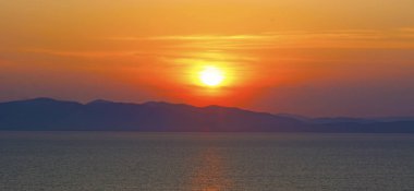 Güneş deniz, su güzel deniz tren oturmak