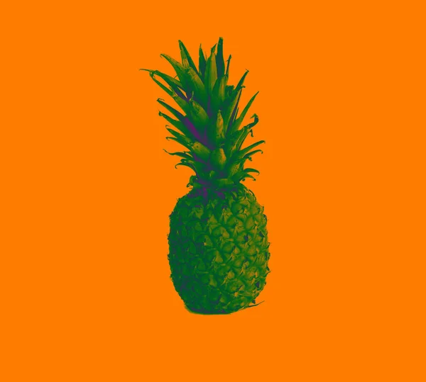Érett ananász, fehér háttér, ananász, elszigetelt háttér. stylizen — Stock Fotó