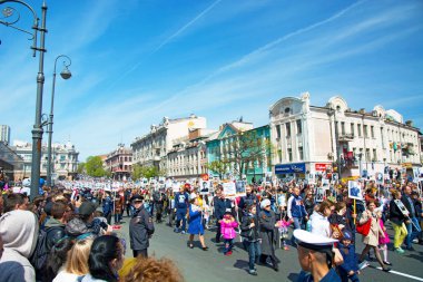 Kare tatil yıl 9 Mayıs 2017 geçit. Rusya, Vladivostok. 