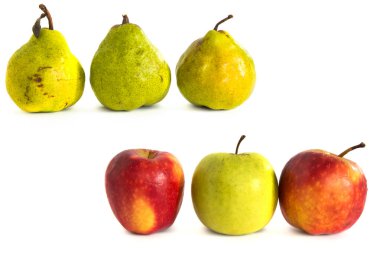 Beyaz vone şeftali armut elma. İzole.