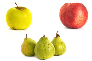 Beyaz vone şeftali armut elma. İzole.