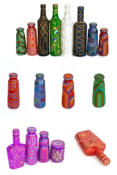 Muchas botellas diferentes, punto pintado pintado sobre fondo aislado . — Foto de Stock