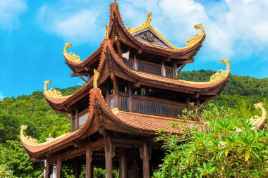 Vietnam 'daki büyük, güzel tapınak, Phu Quoc adası..