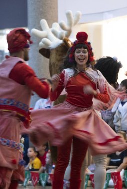 Kişisel Desfile de Navidad del Centro Comercial el Tesoso en la ciudad de Medellin