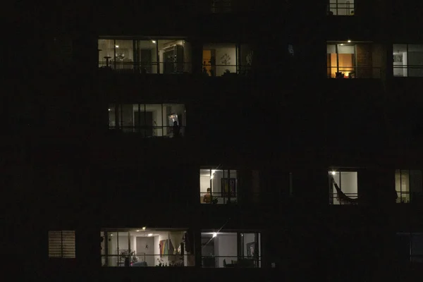 Ventanas Edificio Noche Ciudad Medellín Durante Cuarentena Qudate Casa Durante —  Fotos de Stock