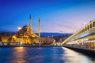 Galata Köprüsü ve günbatımı