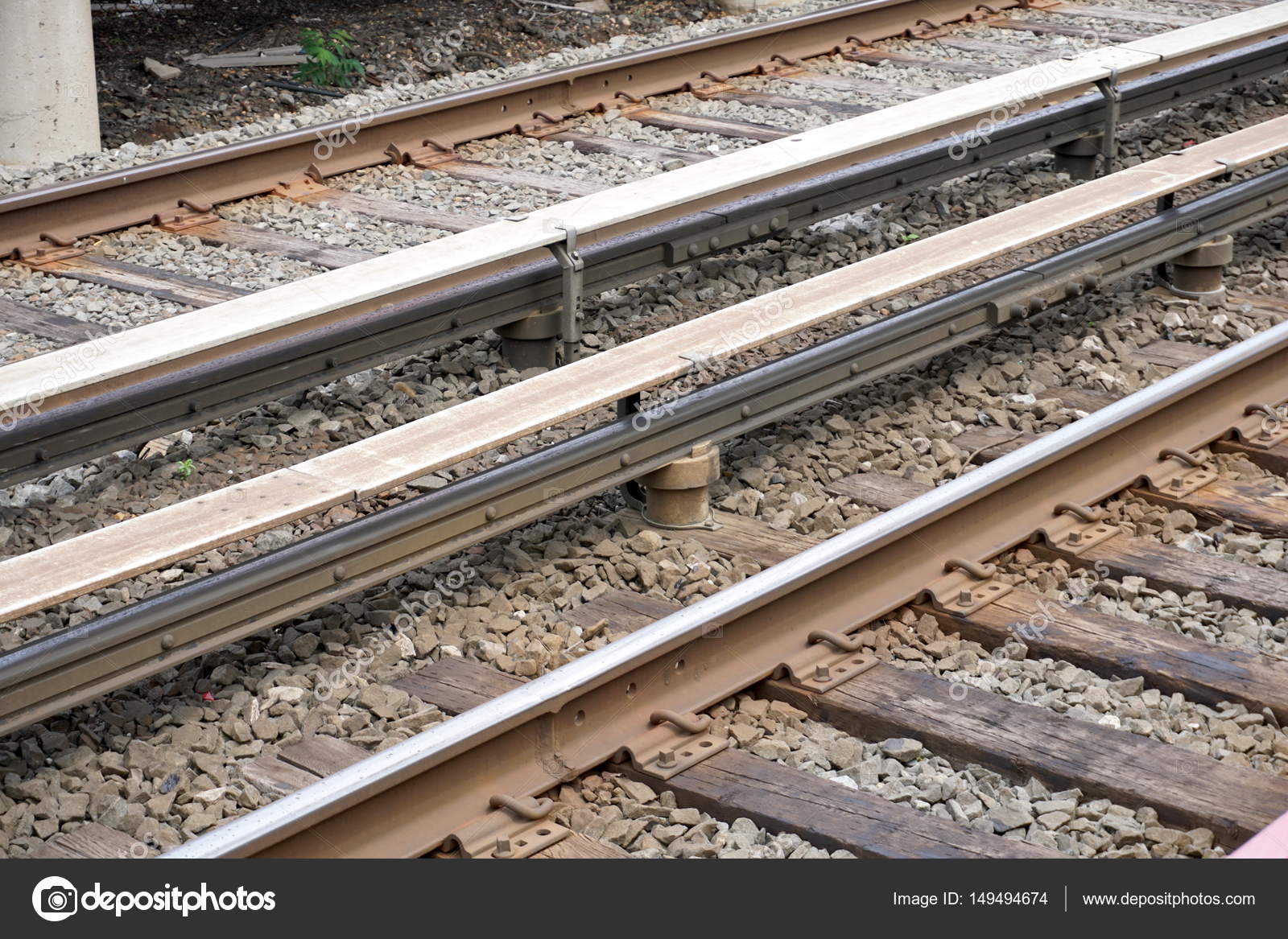 electric train track