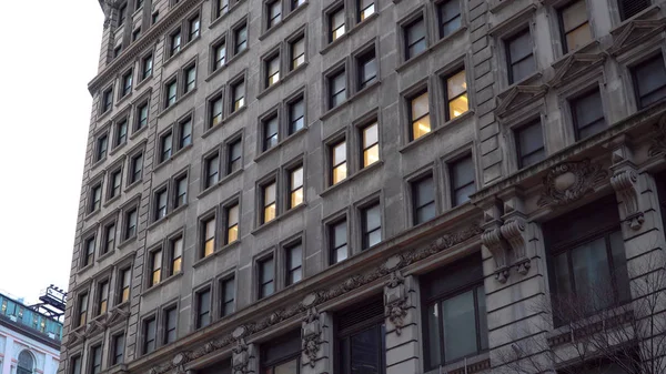 Edificio di appartamenti New York esterno — Foto Stock