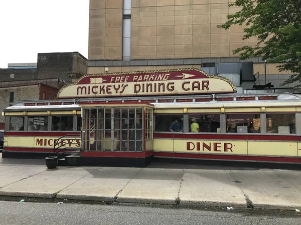 Mickey's Diner auto restaurant eethuis. Beroemde scène in de film Mighty Ducks — Stockfoto