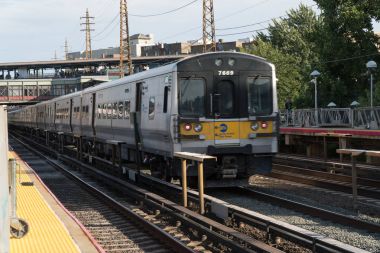 Long Island demiryolu tren yolcu ile Manhattan'dan istasyonu hedefe gün gidip sırasında seyahat