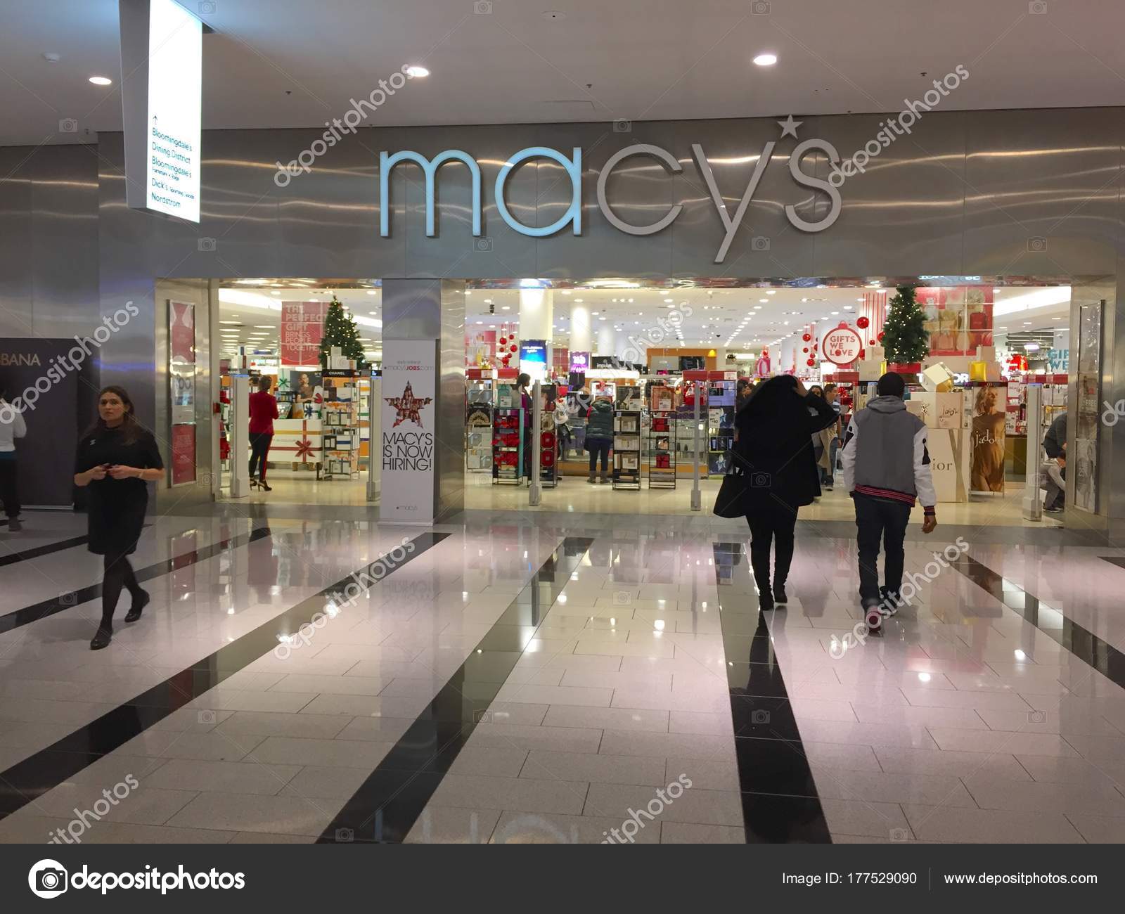 Long Island Circa 2017 Macy's Retail Department Store Location Roosevelt –  Stock Editorial Photo © brandonkleinvideo #177529090