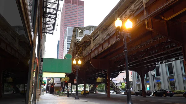 Generiek Leeg Teken Voor Superimposante Tent Naam Boven Chicago Scene — Stockfoto