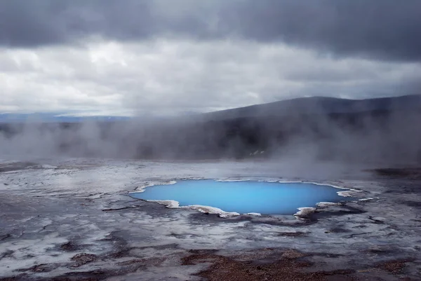Island krafla geothermal pool.jpg — Stockfoto
