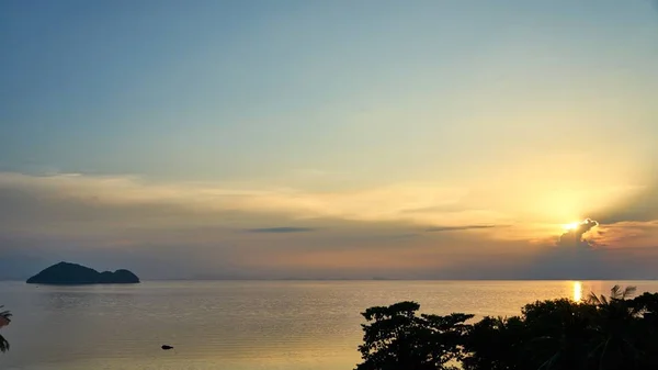 Hermosa puesta de sol en Koh Pangan — Foto de Stock