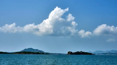 Koh Samui yakınındaki küçük ada